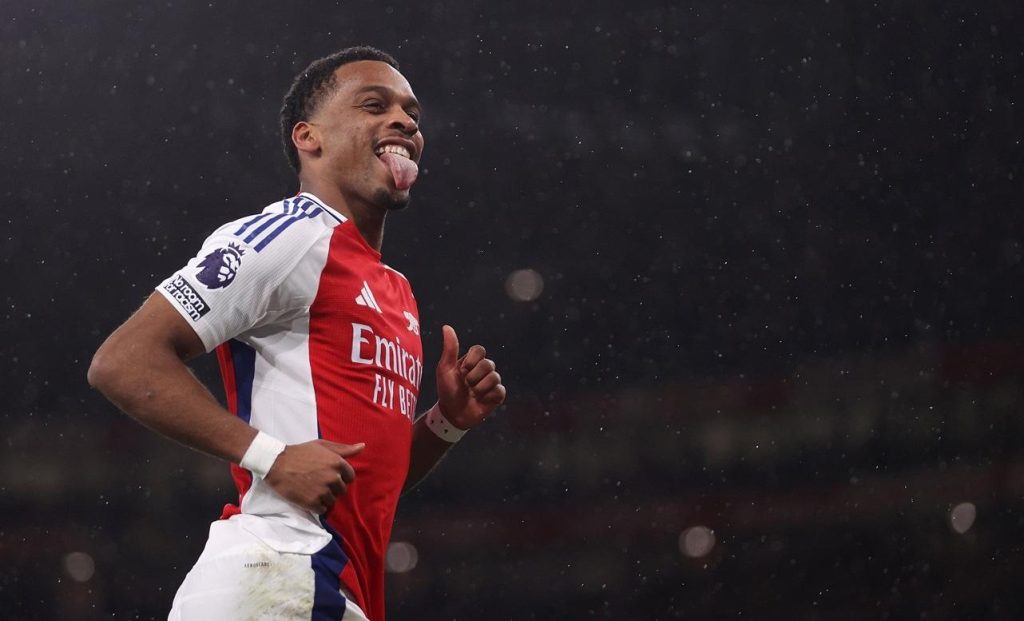 Timber sắp được Arsenal thưởng lớn