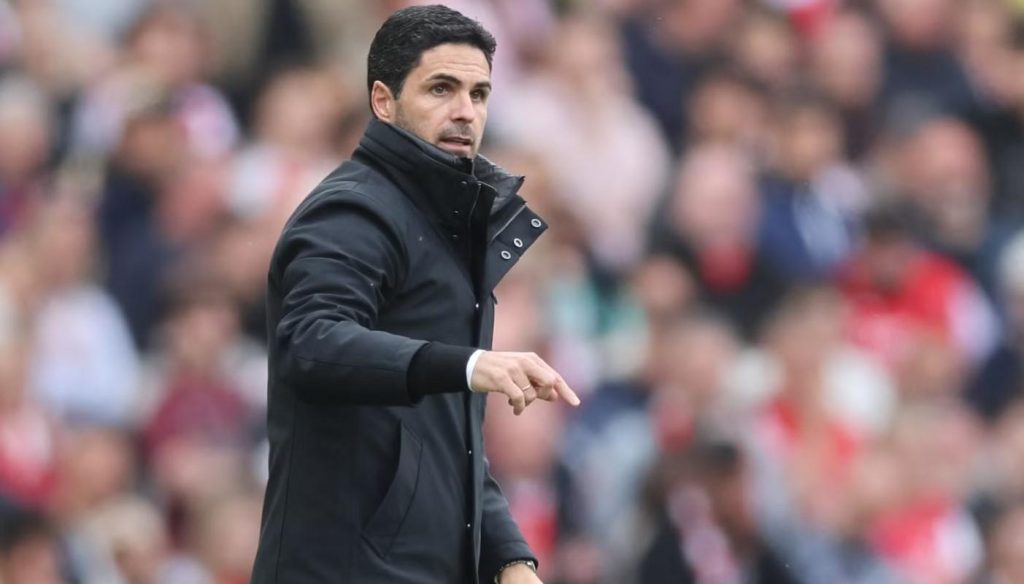 HLV Mikel Arteta được cho là đang trực tiếp theo sát quá trình phát triển của Dowman