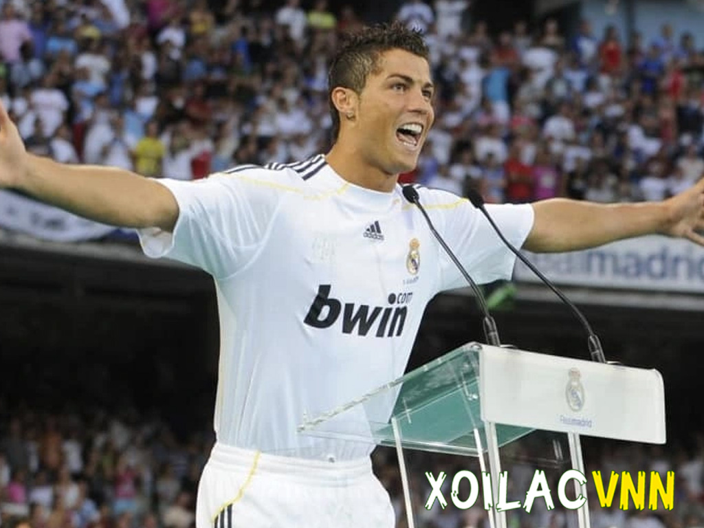 ronaldo-chuyen-den-real